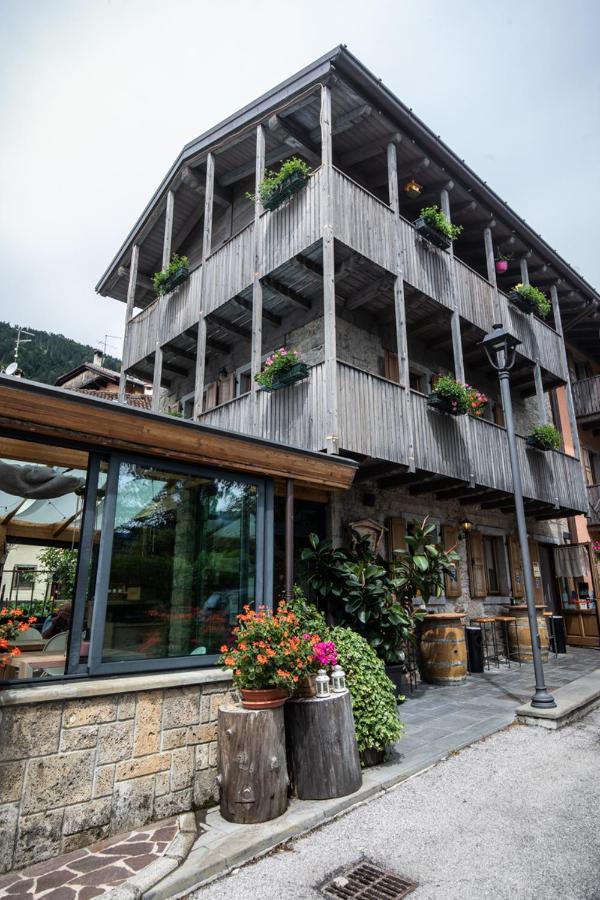 Marangon Apartments Sùtrio Екстериор снимка
